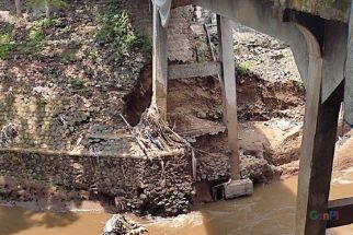 Jembatan Splendid Malang Bikin Deg-degan Saat Dilintasi, Coba Perhatikan - JPNN.com Jatim