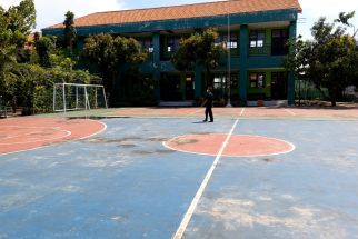 Cerita Pihak Sekolah Mencari Pelajar yang Ditemukan Meninggal dengan Kondisi Tergantung di Pohon - JPNN.com Jatim