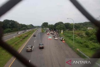 Polres Cirebon Batasi Pemudik di Rest Area Tol Palikanci - JPNN.com Jabar