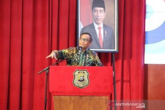 Mahfud MD Akan Bahas Kasus Pelanggaran HAM Berat Lewat Nonyudisial di Surabaya - JPNN.com Jatim