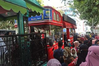 Libur Panjang, Wisatawan Serbu Bus Wisata Bandros - JPNN.com Jabar