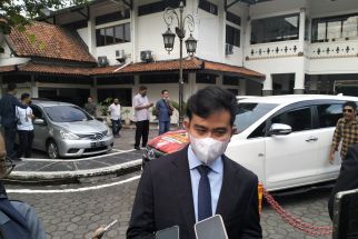 Pulang dari Jakarta, Gibran Rakabuming Raka Tambah Pusing - JPNN.com Jateng