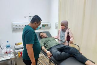 Belum Sehari Diamankan Polda Jabar, Gary Iskak Sudah Mengeluh Sakit - JPNN.com Jabar