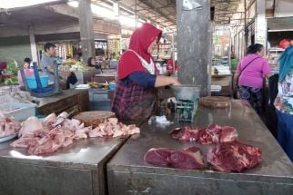 Wabah PMK Belum Pengaruhi Harga Daging Sapi di Mataram, Jangan Lengah! - JPNN.com NTB