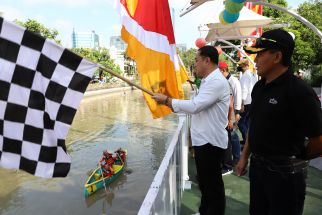 Lomba Dayung Sebagai Promosi Wisata Perahu Kalimas di Surabaya - JPNN.com Jatim
