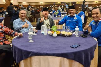 DPD Korps Alumni KNPI Jabar Dorong Iwan Bule Maju di Pilgub 2024 - JPNN.com Jabar