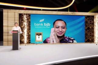 Dirut Bank BJB Yuddy Renaldi Raih Penghargaan Indonesia Financial Top Leader Awards 2022 - JPNN.com Jabar