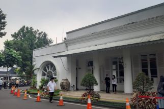 Lihat, Suasana Gedung Pakuan Menjelang Pengajian untuk Emmeril Kahn Mumtadz - JPNN.com Jabar