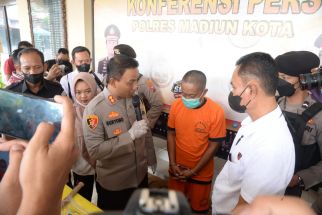 Penjual Es Batu di Madiun Bunuh Pensiunan Pegawai RRI, Motifnya Bikin Geleng-geleng - JPNN.com Jatim