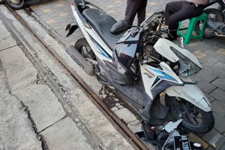 Tak Fokus Melihat Bangjo di Danurejan, Pengendara Sepeda Motor Ini Menghantam Pikap - JPNN.com Jogja