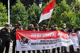 Sejumlah Warga Jogja Mengecam Pernyataan Mantan PM Malaysia Soal Klaim Kepulauan Riau, Keras! - JPNN.com Jogja