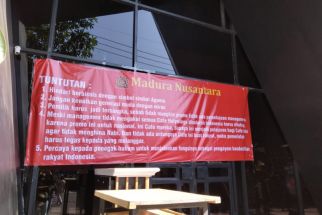  Tuntutan Demo Holywings di Surabaya, Seret Manajemen Hingga Tutup Outlet - JPNN.com Jatim