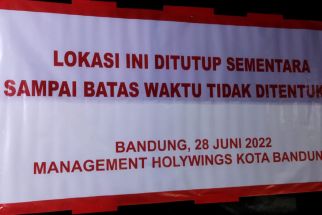 2 Gerai Holywings Bandung Ditutup, Nasib 100 Karyawan di Ujung Tanduk - JPNN.com Jabar