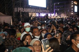 Ganjar Merasakan Kerinduan yang Luar Biasa di Prambanan Jazz 2022 - JPNN.com Jateng