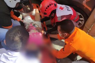 Kecelakaan di Kapas Krampung Surabaya Sebabkan Ibu & Balitanya Pingsan - JPNN.com Jatim