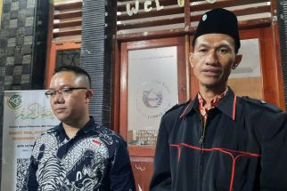 Polisi Geledah Ponpes Riyadhul Jannah Selama Tujuh Jam - JPNN.com Jabar