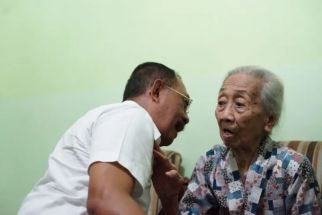 Sri Supartini, Warga Pucang Sewu Surabaya Berusia 1 Abad - JPNN.com Jatim