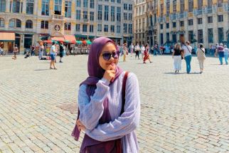 Cerita Mahasiswa UNY, Belajar Sambil Berbagi Jajanan Khas Indonesia di Jerman - JPNN.com Jogja