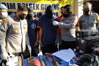 Modus Komplotan Pembobol Kantor di Jalan Kertajaya Surabaya, Modal Cangkul - JPNN.com Jatim