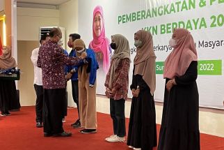 Terinspirasi KKN Desa Penari, UMSurabaya Berangkatkan Ribuan Mahasiswa Pelosok - JPNN.com Jatim