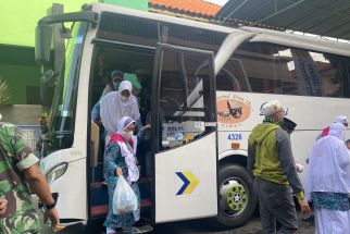 Persiapan PPIH Debarkasi Surabaya Menyambut Jemaah Haji asal NTT & Bali - JPNN.com Jatim