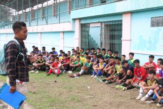 Ratusan Pesepak Bola Muda Jebolan BJL Ikuti  Seleksi EPA U-18 Rans Nusantara FC - JPNN.com Jabar