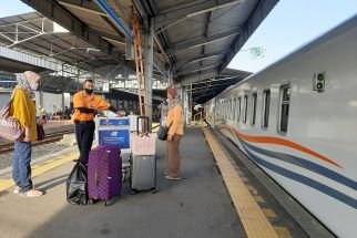 Jadwal & Tarif Kereta Api Kaligung Semarang-Tegal Hari Ini, Keberangkatan Siang & Sore - JPNN.com Jateng