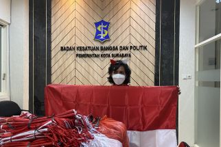 Bagikan Belasan Ribu Bendera, Pemkot Surabaya Bakal Sasar Kawasan Padat Penduduk - JPNN.com Jatim