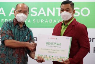 Buruan Daftar, UMSurabaya Beri Beasiswa Gratis Bagi Bonek dan Bonita - JPNN.com Jatim