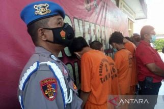 Polisi Tangkap 3 Pengedar Sabu-sabu dan 2 Penjual Obat Terlarang di Cirebon - JPNN.com Jabar