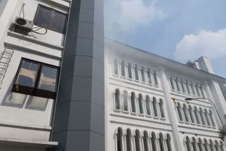 Petugas Selidiki Penyebab Terbakarnya Ruang Arsip di Gedung DPRD Jabar - JPNN.com Jabar