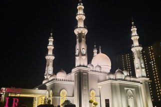 Ihwal Perundungan Wanita Tak Berhijab di Masjid At-Thohir, Begini Penjelasan DKM - JPNN.com Jabar