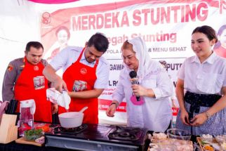 Lihat, Bobby Nasution Beraksi Bak Seorang Chef, Ternyata Memasak Menu dari Bukunya Bu Megawati  - JPNN.com Sumut