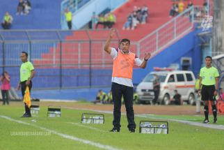 Kata Manajemen Arema FC Soal Desakan Mengganti Pelatih Eduardo Almeida, Hemmm - JPNN.com Jatim