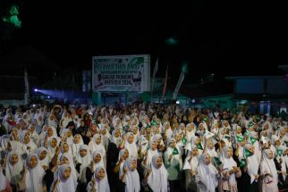 Ribuan Santri di Cirebon Kompak Ingin Ganjar Pranowo Jadi Presiden 2024 - JPNN.com Jabar