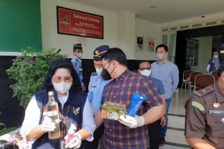 BPOM Semarang Musnahkan Ribuan Kosmetik Ilegal, 5 Orang Ditetapkan Sebagai Tersangka - JPNN.com Jateng