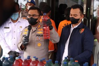 2 Warga Nganjuk Timbun Ribuan Liter BBM di Tengah Isu Kenaikan Harga, Sontoloyo - JPNN.com Jatim