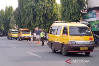 Sopir Angkutan Umum di Kudus Sudah Menaikkan Tarif Penumpang - JPNN.com Jateng