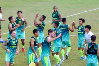 Daftar 20 Pemain yang Persib Bawa tuk Permalukan Arema FC di Kandang - JPNN.com Jatim