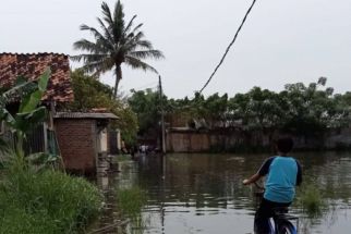 Kosambi Tangerang Terendam Banjir - JPNN.com Banten