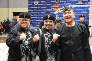 Iwan Bule: Pencak Silat Berperan Besar Dalam Perjuangan Bangsa Indonesia - JPNN.com Jabar