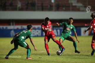 Persis Solo Kalah dari PSS Sleman, Rasiman Singgung Gol Bunuh Diri Fabiano Beltrame - JPNN.com Jateng