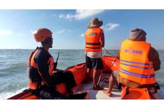Nelayan Hilang Belum Juga Ditemukan, SAR Surabaya Kerahkan 1 Tim Rescue - JPNN.com Jatim
