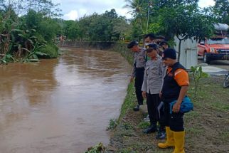 3 Sungai Meluap, Belasan Rumah di Desa Sitioarjo Malang Terendam Banjir - JPNN.com Jatim
