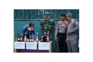 Pj Bupati Adi Erlansyah Meluncurkan Layanan Pengaduan, Masyarakat Pringsewu Bisa Menghubungi Nomor Ini - JPNN.com Lampung