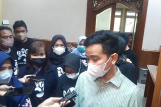 Gibran: UMK Surakarta Naik 8 Persen pada 2023 - JPNN.com Jateng