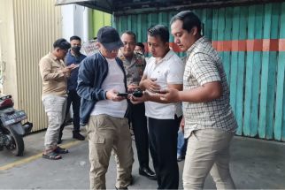 Pegawai Koperasi Apes, Asyik Ngopi Tiba-Tiba Dipukul Kayu, Ternyata - JPNN.com Jatim