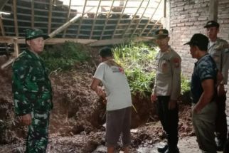 3 Kecamatan di Trenggalek Dilanda Banjir dan Longsor, Warga Dimohon Waspada - JPNN.com Jatim