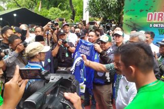 KSAD Jenderal Dudung Melawat ke Malang, Tengok Keluarga Korban Tragedi Kanjuruhan - JPNN.com Jabar