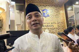 Cegah DBD, Wali Kota Eri Minta KSH Masif Cek Jentik di Rumah-Rumah Warga - JPNN.com Jatim